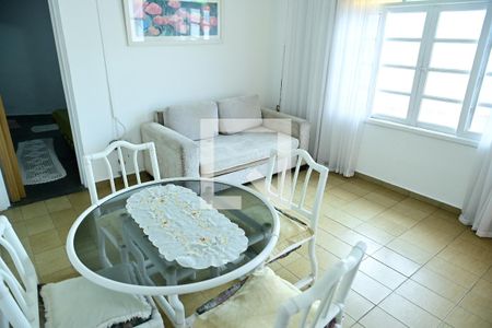 Sala de casa para alugar com 3 quartos, 120m² em Real, Praia Grande