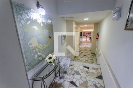 Apartamento para alugar com 60m², 2 quartos e sem vagaHall