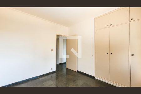 Casa à venda com 260m², 4 quartos e 4 vagasQuarto