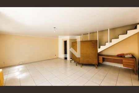 Casa à venda com 260m², 4 quartos e 4 vagasÁrea comum - Salão de festas