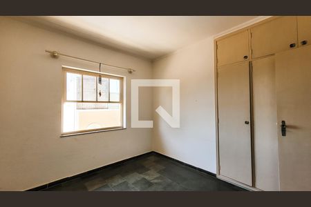 Casa à venda com 260m², 4 quartos e 4 vagasQuarto