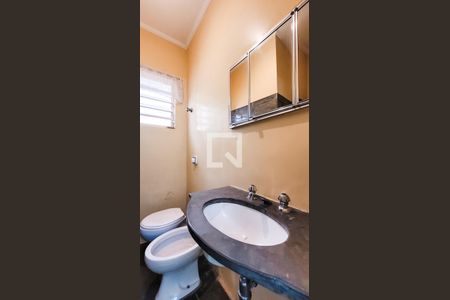 Casa à venda com 260m², 4 quartos e 4 vagasBanheiro