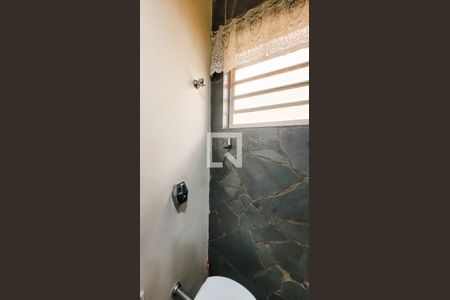 Casa à venda com 260m², 4 quartos e 4 vagasBanheiro