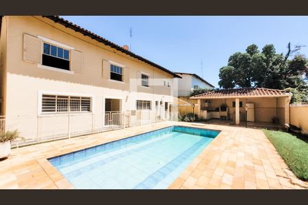 Casa à venda com 260m², 4 quartos e 4 vagasÁrea Externa