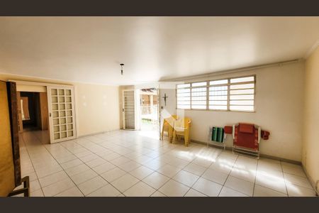 Casa à venda com 260m², 4 quartos e 4 vagasÁrea comum - Salão de festas