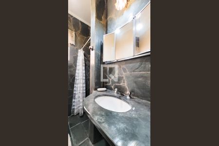 Casa à venda com 260m², 4 quartos e 4 vagasBanheiro