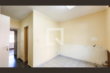 Sala 2 de casa para alugar com 4 quartos, 260m² em Jardim Flamboyant, Campinas