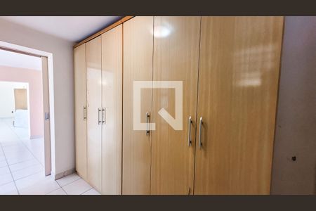 Casa à venda com 260m², 4 quartos e 4 vagasQuarto