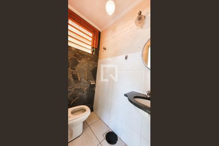Casa à venda com 260m², 4 quartos e 4 vagasBanheiro
