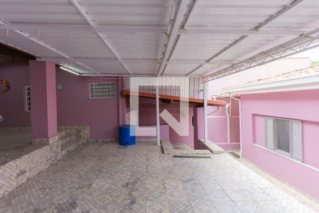 Casa à venda com 178m², 3 quartos e 3 vagas Casa à venda com 178m², 3 quartos e 3 vagasEspaço Gourmet