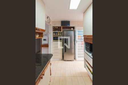 Casa à venda com 178m², 3 quartos e 3 vagas Casa à venda com 178m², 3 quartos e 3 vagasCozinha