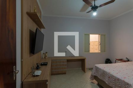 Casa à venda com 178m², 3 quartos e 3 vagas Casa à venda com 178m², 3 quartos e 3 vagasQuarto 2