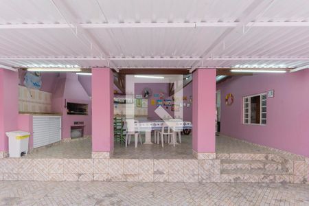 Casa à venda com 178m², 3 quartos e 3 vagas Casa à venda com 178m², 3 quartos e 3 vagasEspaço Gourmet