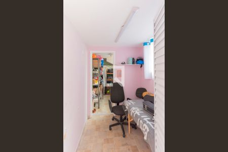 Casa à venda com 178m², 3 quartos e 3 vagas Casa à venda com 178m², 3 quartos e 3 vagasEscritório