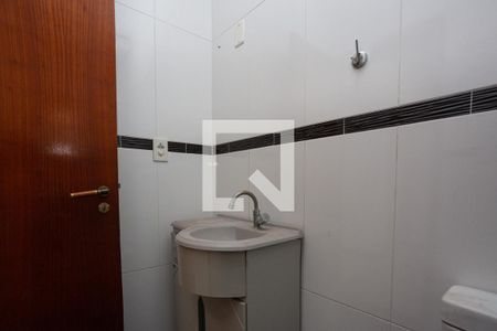 Casa à venda com 100m², 4 quartos e 1 vaga Casa à venda com 100m², 4 quartos e 1 vaga2° andar - Banheiro 2