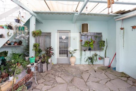 Casa à venda com 100m², 4 quartos e 1 vaga Casa à venda com 100m², 4 quartos e 1 vagaFrente da casa