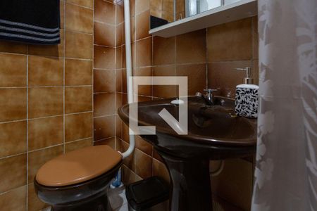 Banheiro de casa à venda com 4 quartos, 100m² em Costa E Silva, Porto Alegre