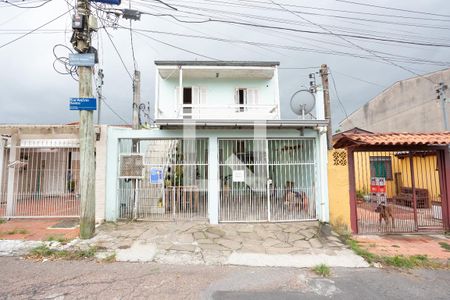 Casa à venda com 100m², 4 quartos e 1 vaga Casa à venda com 100m², 4 quartos e 1 vagaFachada da casa
