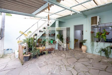 Casa à venda com 100m², 4 quartos e 1 vaga Casa à venda com 100m², 4 quartos e 1 vagaFrente da casa