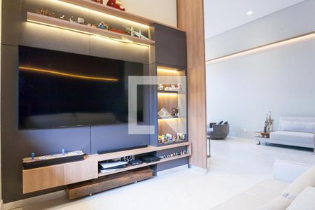 slaa de tv de casa de condomínio à venda com 4 quartos, 320m² em Alphaville, Nova Lima