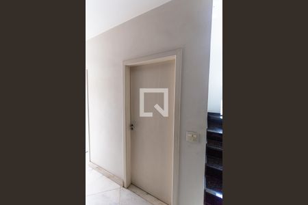 Casa à venda com 600m², 5 quartos e 15 vagasDespensa
