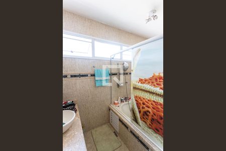 Casa à venda com 600m², 5 quartos e 15 vagasBanheiro 2 da Suíte