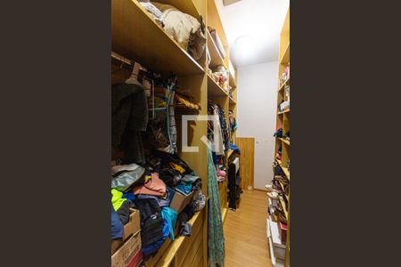 Casa à venda com 600m², 5 quartos e 15 vagasCloset da Suíte