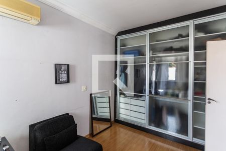 Casa à venda com 600m², 5 quartos e 15 vagasQuarto 2