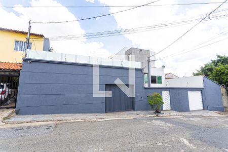 Casa à venda com 600m², 5 quartos e 15 vagasFachada
