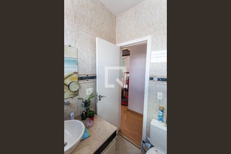 Casa à venda com 600m², 5 quartos e 15 vagasBanheiro 1 da Suíte