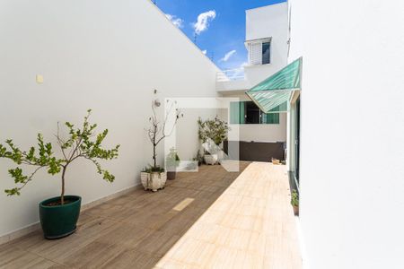 Casa à venda com 600m², 5 quartos e 15 vagasÁrea Externa