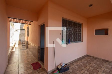 Casa para alugar com 80m², 2 quartos e 1 vaga Casa para alugar com 80m², 2 quartos e 1 vagaQuintal