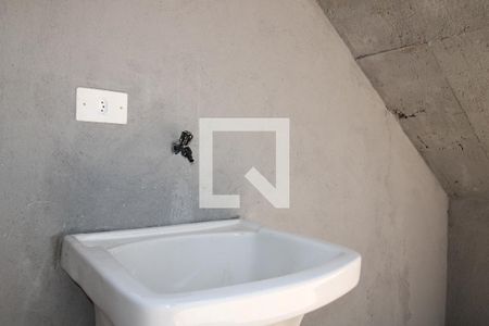 Casa para alugar com 21m², 1 quarto e sem vagaQuintal e área de serviço