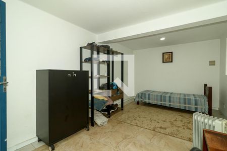 Casa à venda com 300m², 3 quartos e 3 vagas Casa à venda com 300m², 3 quartos e 3 vagasQuarto 3