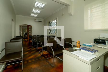 Casa à venda com 300m², 3 quartos e 3 vagas Casa à venda com 300m², 3 quartos e 3 vagasSala 2