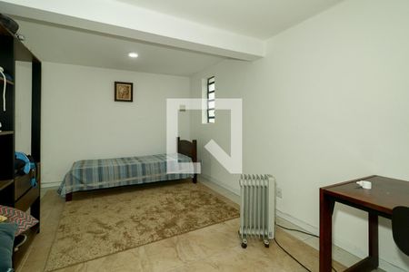 Casa à venda com 300m², 3 quartos e 3 vagas Casa à venda com 300m², 3 quartos e 3 vagasQuarto 3