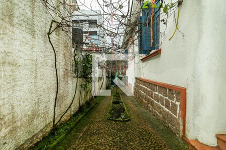 Casa à venda com 300m², 3 quartos e 3 vagas Casa à venda com 300m², 3 quartos e 3 vagasGaragem