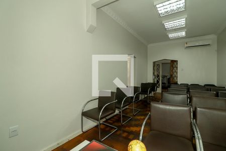 Casa à venda com 300m², 3 quartos e 3 vagas Casa à venda com 300m², 3 quartos e 3 vagasSala 2