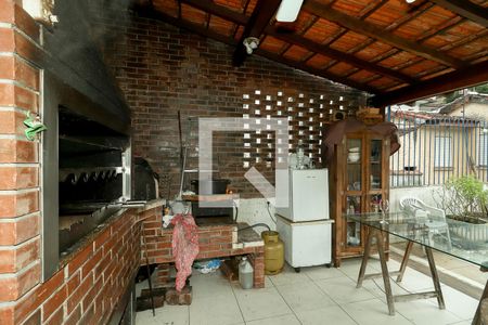 Casa à venda com 300m², 3 quartos e 3 vagas Casa à venda com 300m², 3 quartos e 3 vagasChurrasqueira