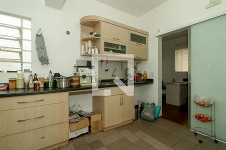 Casa à venda com 300m², 3 quartos e 3 vagas Casa à venda com 300m², 3 quartos e 3 vagasCozinha