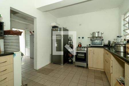 Casa à venda com 300m², 3 quartos e 3 vagas Casa à venda com 300m², 3 quartos e 3 vagasCozinha