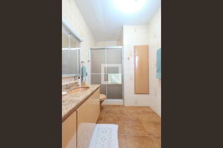 Apartamento à venda com 284m², 3 quartos e sem vagaBanheiro da Suíte