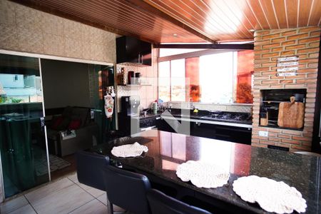 Apartamento à venda com 130m², 4 quartos e 2 vagas Apartamento à venda com 130m², 4 quartos e 2 vagasCozinha