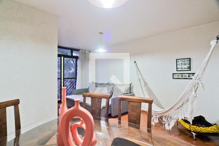 Sala de apartamento à venda com 3 quartos, 76m² em Jardim Íris, São Paulo