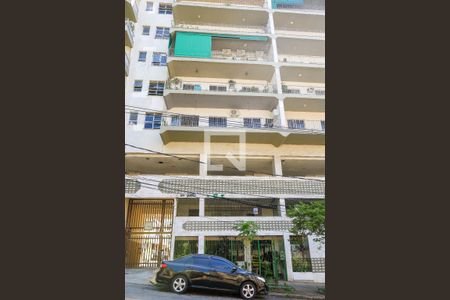 Apartamento à venda com 79m², 2 quartos e 1 vagaFachada