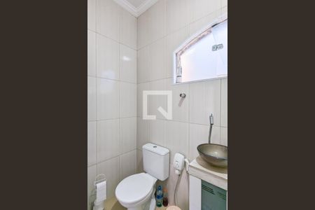 Casa à venda com 213m², 3 quartos e 5 vagas Casa à venda com 213m², 3 quartos e 5 vagasBanheiro da suíte