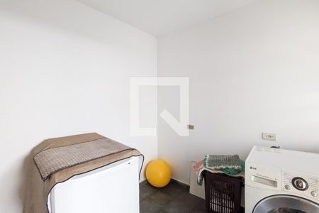 Casa à venda com 213m², 3 quartos e 5 vagas Casa à venda com 213m², 3 quartos e 5 vagasQuarto de serviço