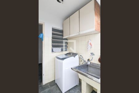 Casa à venda com 213m², 3 quartos e 5 vagas Casa à venda com 213m², 3 quartos e 5 vagasÁrea de serviço