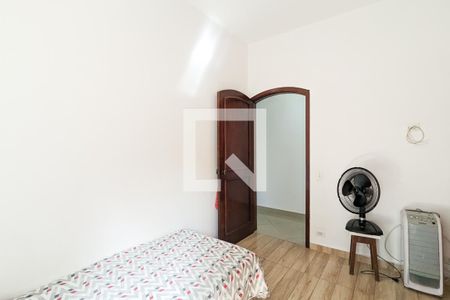 Casa à venda com 213m², 3 quartos e 5 vagas Casa à venda com 213m², 3 quartos e 5 vagasQuarto 1