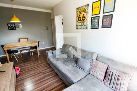 Sala de apartamento à venda com 2 quartos, 55m² em Cidade Intercap, Taboão da Serra